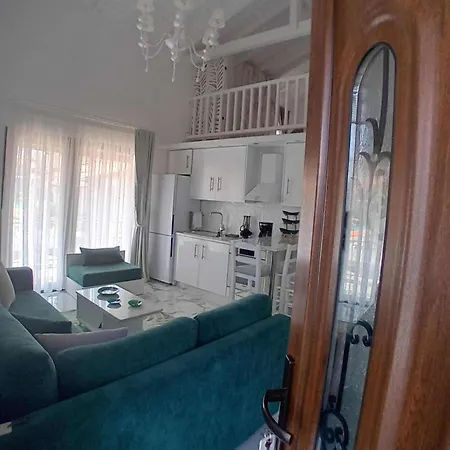 Agora Luxury Loft Апартаменты *